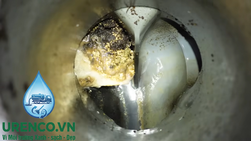 Thông Tắc bồn cầu Sơn Trà